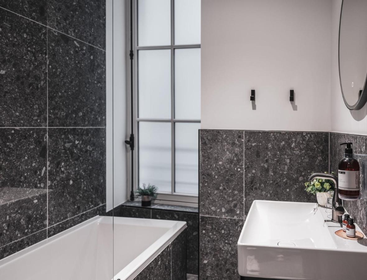 Appartements Crébillon - Maisons du Monde Hôtel&Suites Nantes Esterno foto